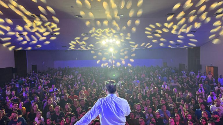 escola-profetica-2025-inspira-cristaos-a-ativarem-seu-proposito-em-deus - ReviverNoticiasGospel escola-profetica-2025-inspira-cristaos-a-ativarem-seu-proposito-em-deus