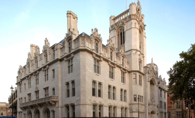 suprema-corte-decide-que-ensino-religioso-na-irlanda-do-norte-e-ilegal