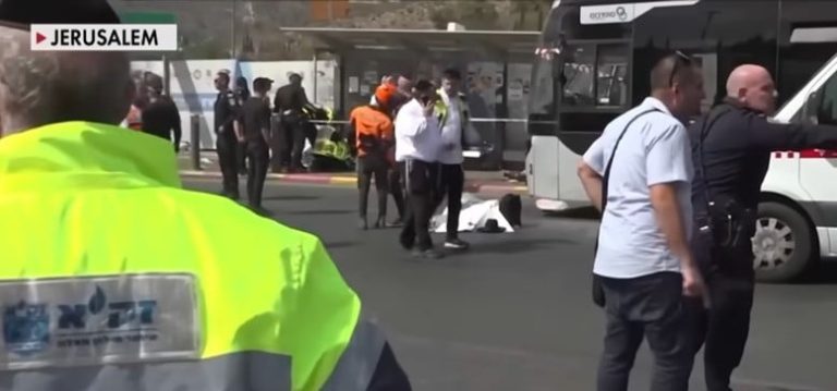ataque-terrorista-em-jerusalem-deixa-ao-menos-seis-mortos-e-21-feridos - ReviverNoticiasGospel ataque-terrorista-em-jerusalem-deixa-ao-menos-seis-mortos-e-21-feridos