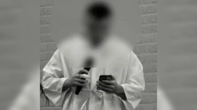 ex-muculmano-e-batizado-apos-ser-evangelizado-por-cristao-condenado-a-morte-fe-viva - ReviverNoticiasGospel ex-muculmano-e-batizado-apos-ser-evangelizado-por-cristao-condenado-a-morte:-“fe-viva”