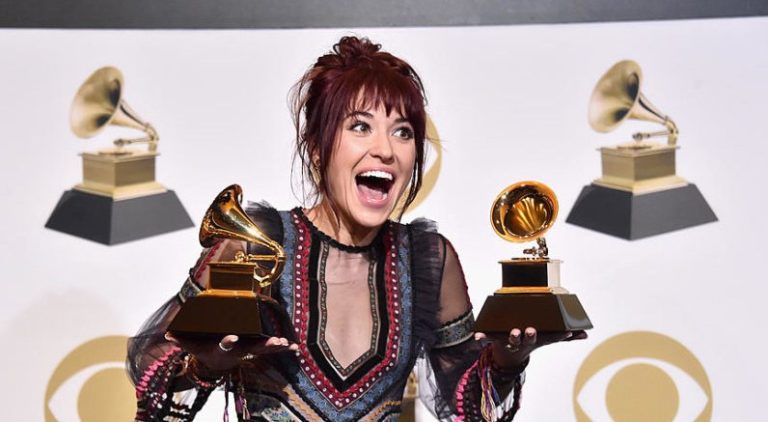 grammy-mostra-a-influencia-dos-cristaos-no-mercado-fonografico-internacional - ReviverNoticiasGospel grammy-mostra-a-influencia-dos-cristaos-no-mercado-fonografico-internacional