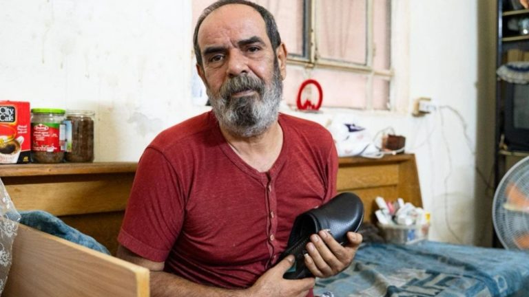 cristao-sirio-que-perdeu-esposa-em-atentado-perdoa-terrorista:-“ore-pelos-seus-inimigos”